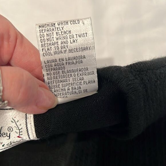 Sarah Bentley size large black knit cardigan with attached matching shell EUC - Picture 6 of 11